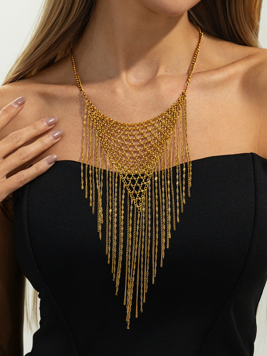Collier géométrique à pompons