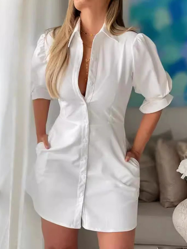Robe chemise boutonnée plissée coupe trapèze, à manches évasées, à poches, à empiècements, à col revers, couleur unie