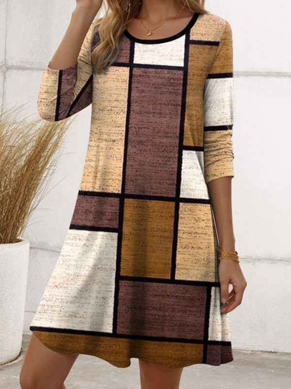 Robe mi-longue asymétrique imprimée rayée coupe trapèze, à coupe irrégulière, à empiècements, à col rond