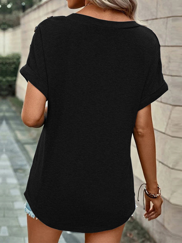 T-shirt ample boutonné à manches courtes, à col en V, couleur unie