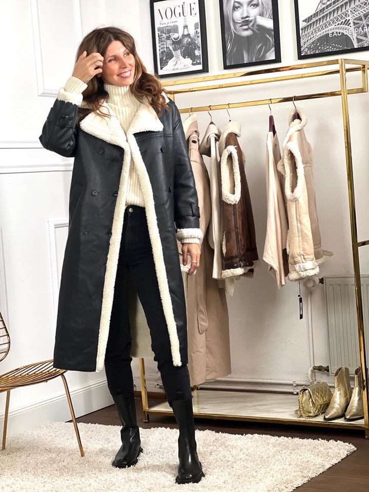 Manteau en shearling à double boutonnage avec ceinture – pour femmes