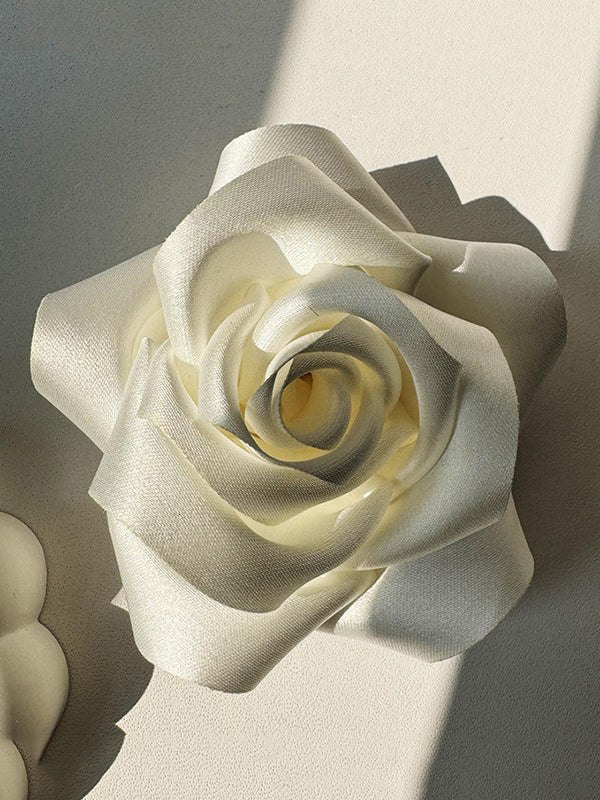 Broche à fleurs en 3D