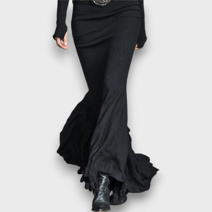 Selira – Robe maxi ajustée avec décolleté en V