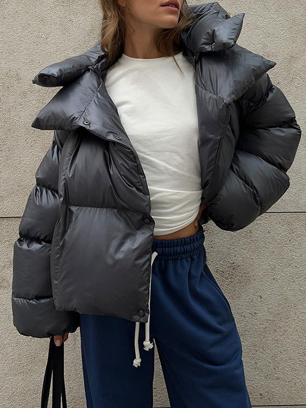 Manteau ample matelassé à manches longues, à empiècements, à capuche, couleur unie