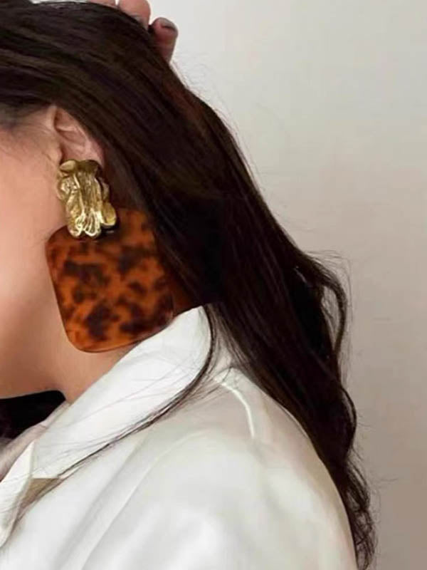Parure boucles d'oreilles pendantes et boucles d'oreilles géométrique plissée à imprimé léopard, à empiècements