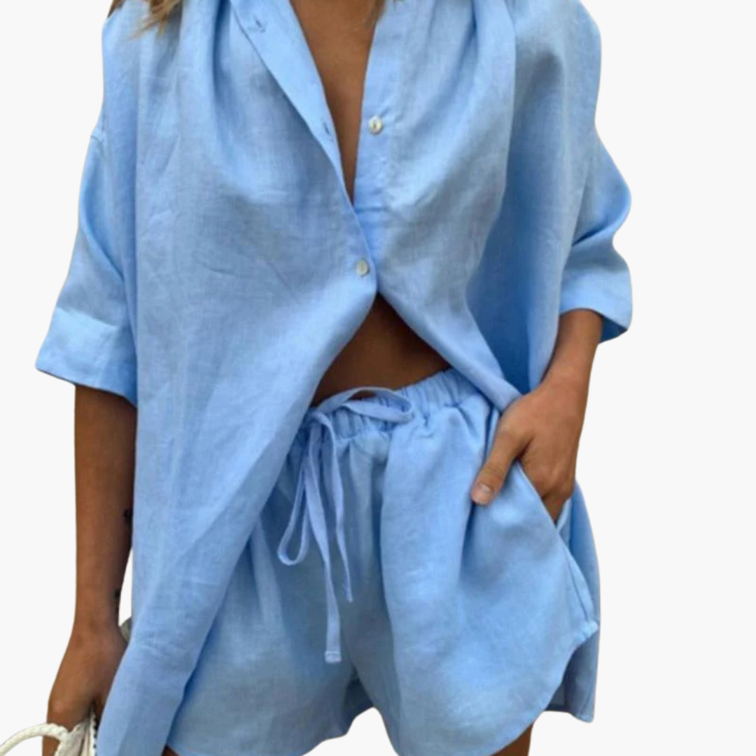 Ensemble deux pièces pour femmes - avec patte de boutonnage et shorts