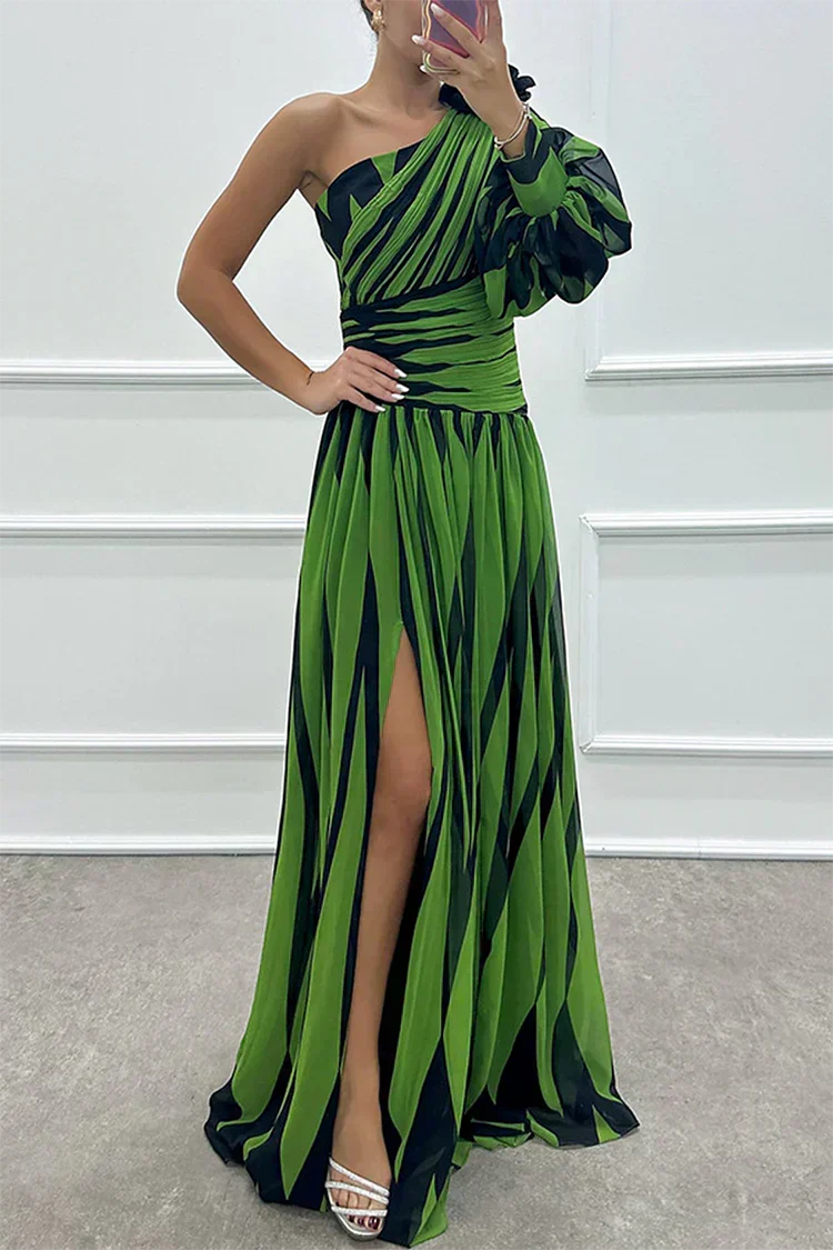 Katrina | Robe de mariée maxi asymétrique à épaule dénudée