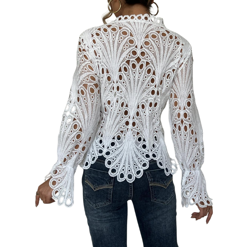 Aurelia | Blouse en Dentelle pour Femmes à Manches Longues, Motif Décolleté Élégant