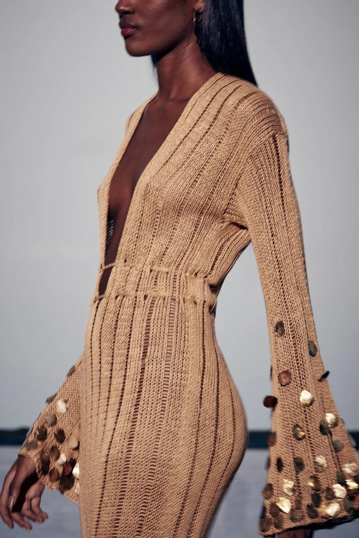 Dolly | Robe maxi en tricot avec silhouette féminine