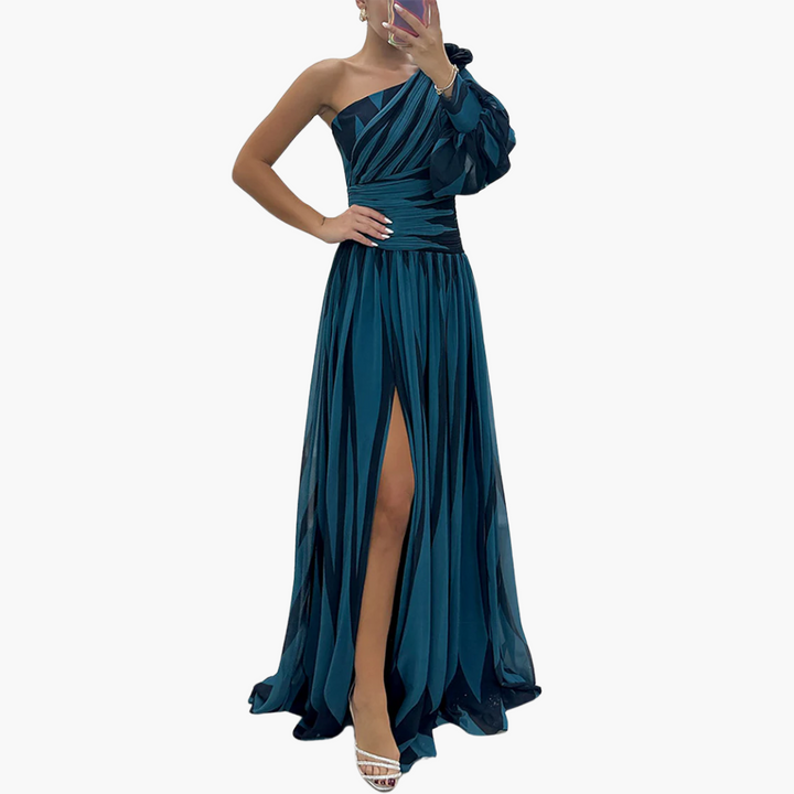 Robe Maxi Rayée à Épaule Dénudée - Élégante pour Femmes avec Fente