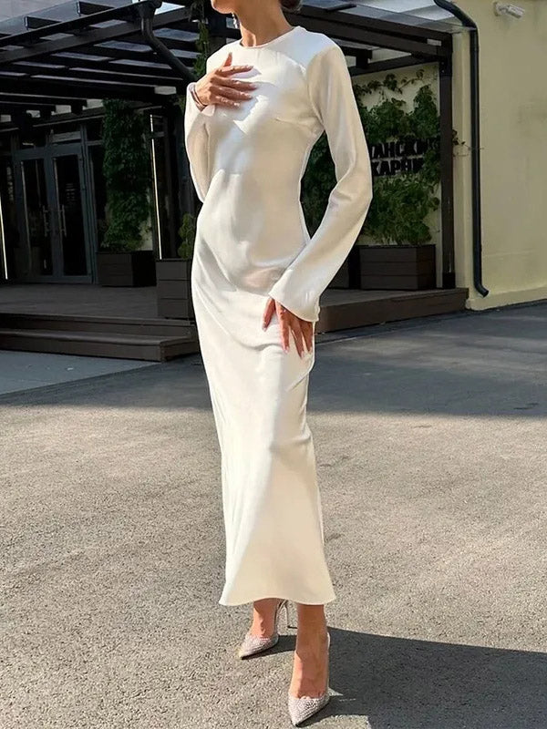 Robe longue coupe trapèze, taille haute, à col rond, couleur unie