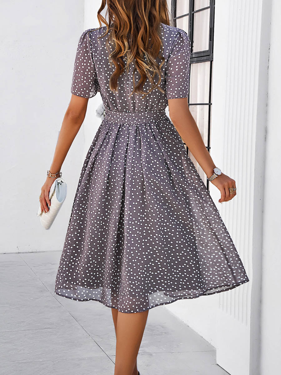 Robe mi-longue coupe trapèze, à taille élastique, à pois, à empiècements, à taille nouée, à col rond, couleur contrastée