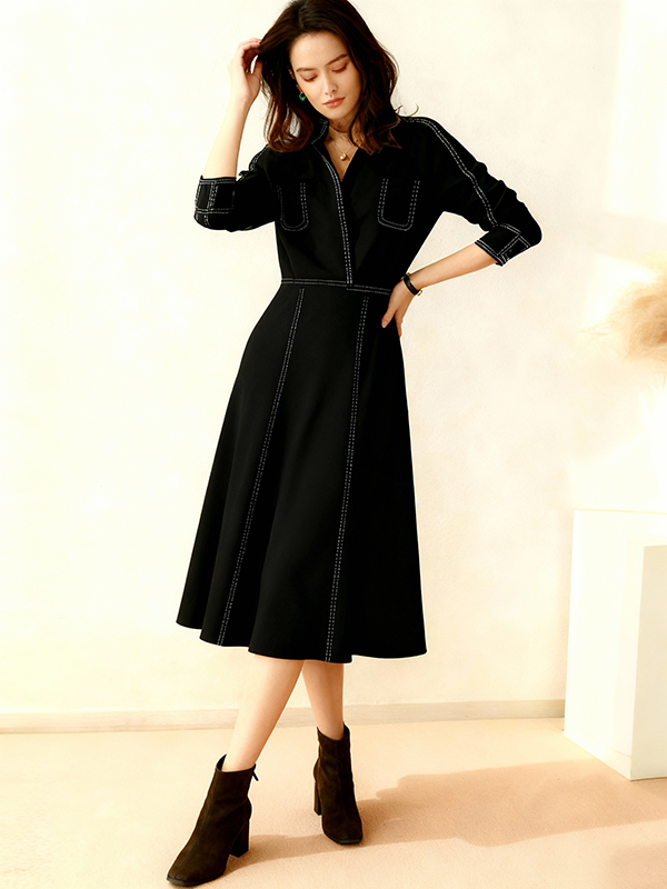 Robe mi-longue coupe trapèze, à taille élastique, à empiècements, à col revers, couleur contrastée