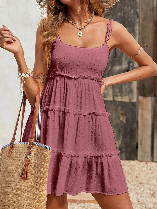Robe courte ample superposée plissée coupe trapèze, en jacquard, à empiècements, à fines bretelles, couleur unie