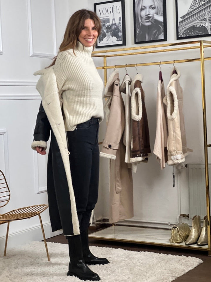 Manteau en shearling à double boutonnage avec ceinture – pour femmes