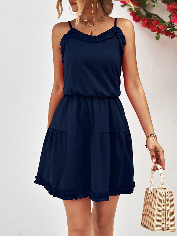 Robe courte ample sans manches, à falbalas, à fines bretelles, couleur unie