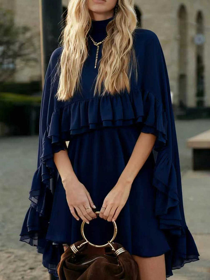 Robe courte ensemble deux pièces plissée volantée nouée taille haute, sans manches, à empiècements, à col cheminée, couleur unie