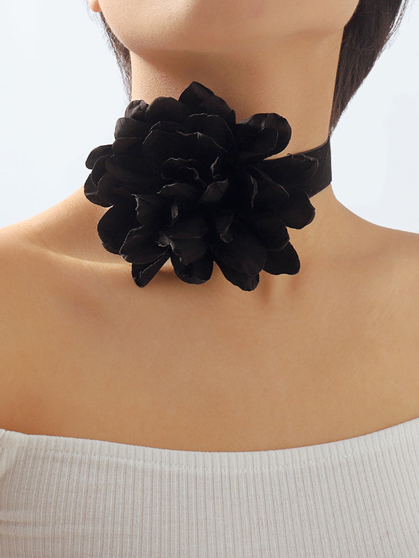Collier à chaîne, à fleurs en 3D