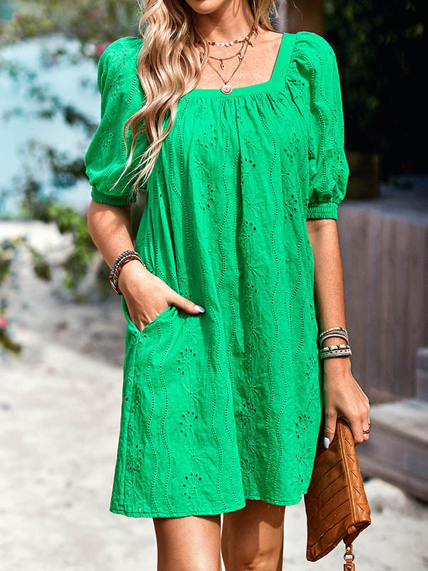 Robe courte ample à manches bouffantes, en jacquard, à col carré, couleur unie