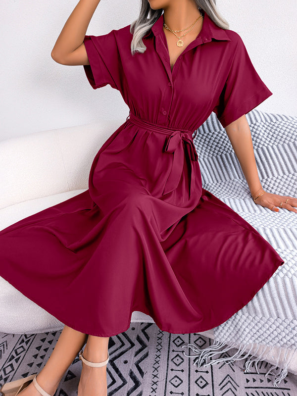 Robe chemise ample à manches courtes, à empiècements, à taille nouée, à col revers, couleur unie