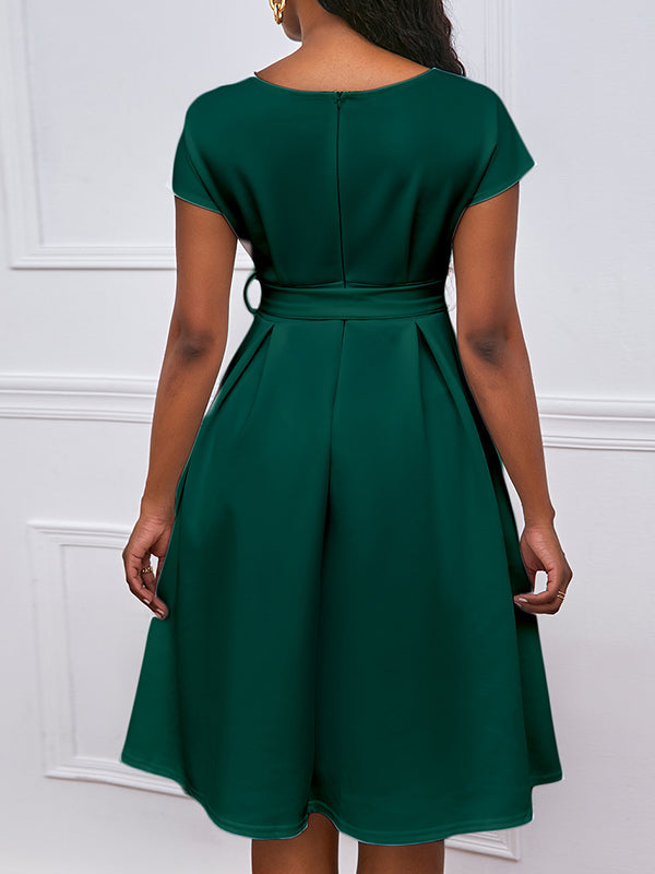 Robe mi-longue à nœud, à lacets, à col en V, couleur unie