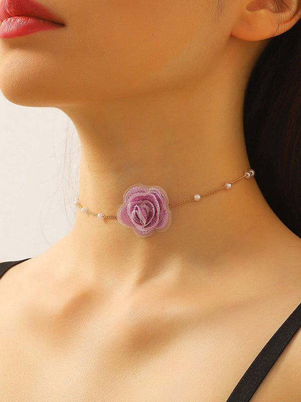 Collier à fleurs en 3D