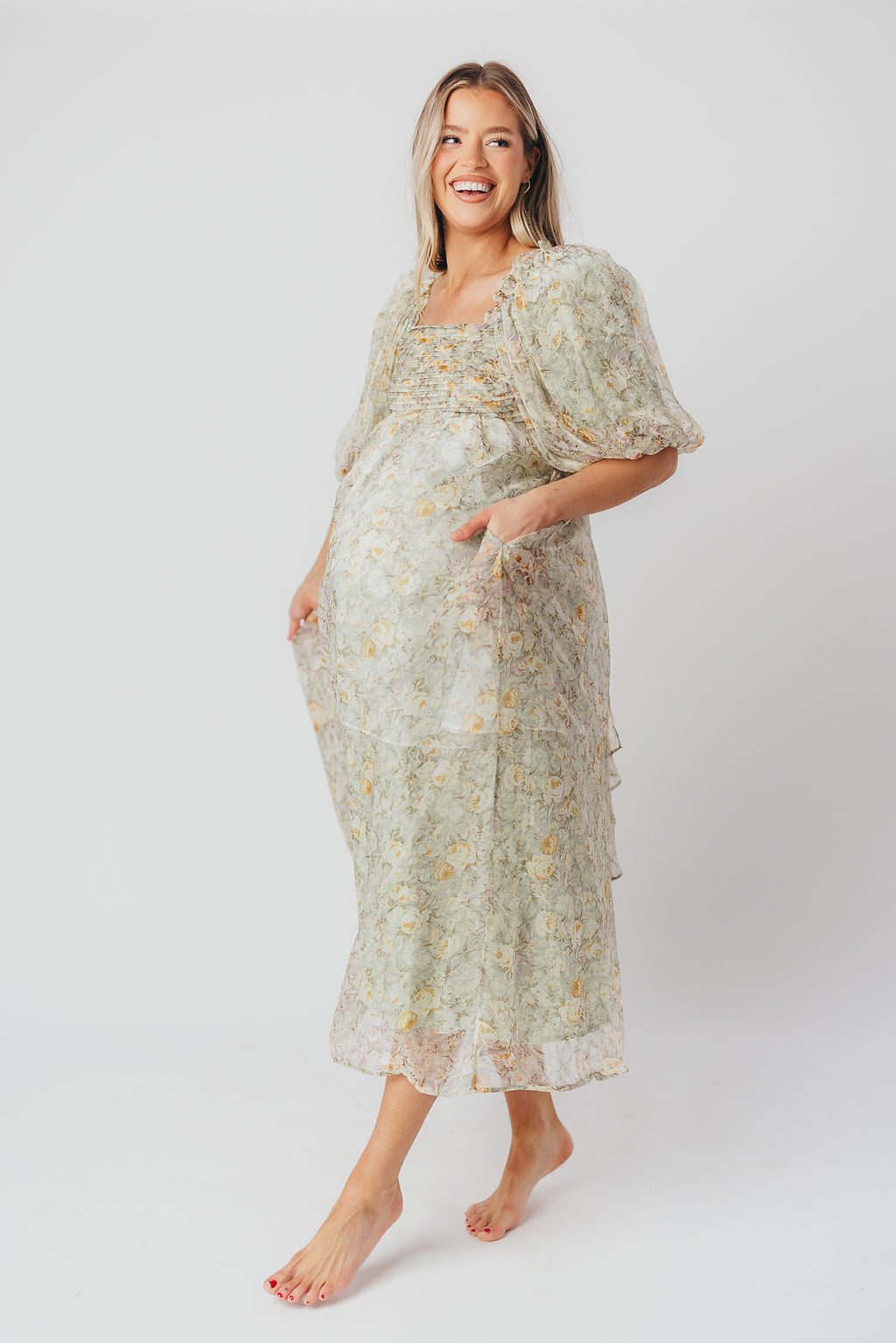 Robe maxi Melody avec plis et nœud floral en couleur sauge – résistant aux chocs et disponible en taille (S-3XL)