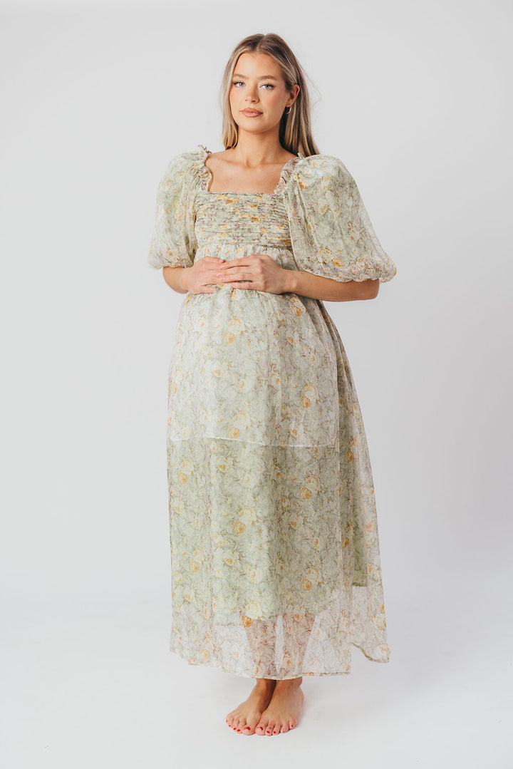 Robe maxi Melody avec plis et nœud floral en couleur sauge – résistant aux chocs et disponible en taille (S-3XL)