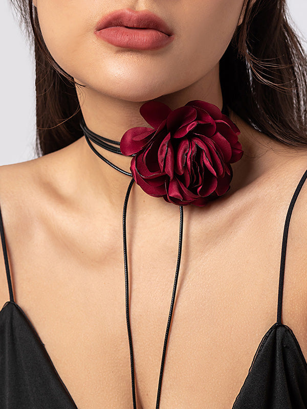 Collier délicat en forme de fleur
