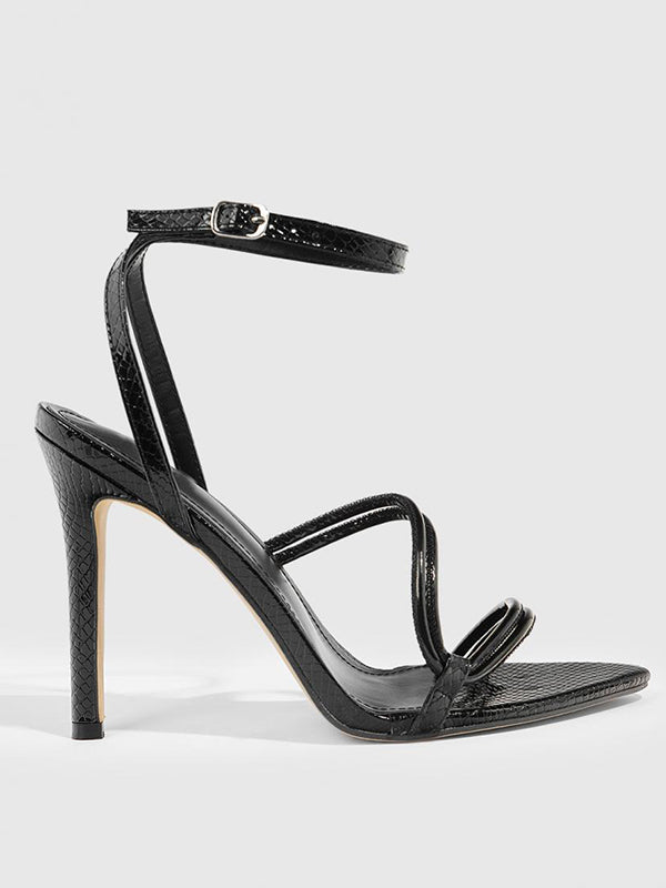 Sandales à talons ajourées à boucle de ceinture, à empiècements