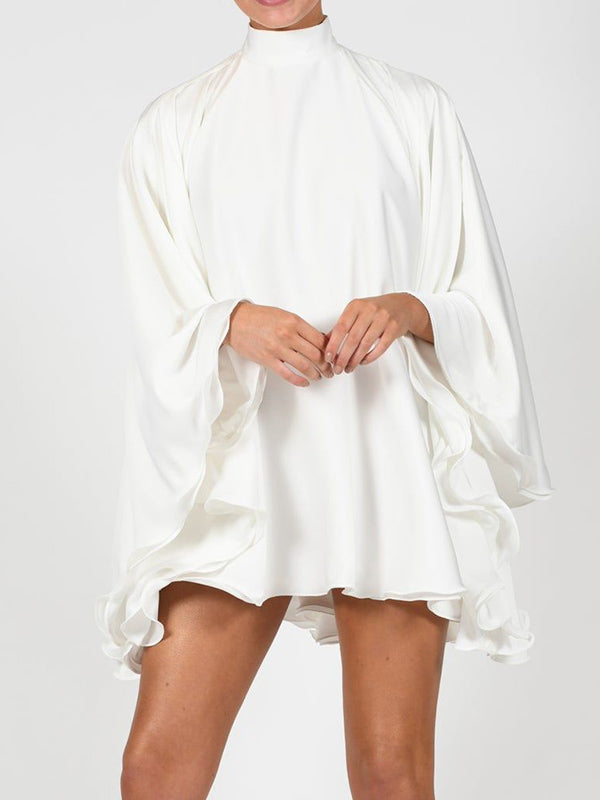 Robe courte à col haut, dos nu, à manches évasées, couleur unie