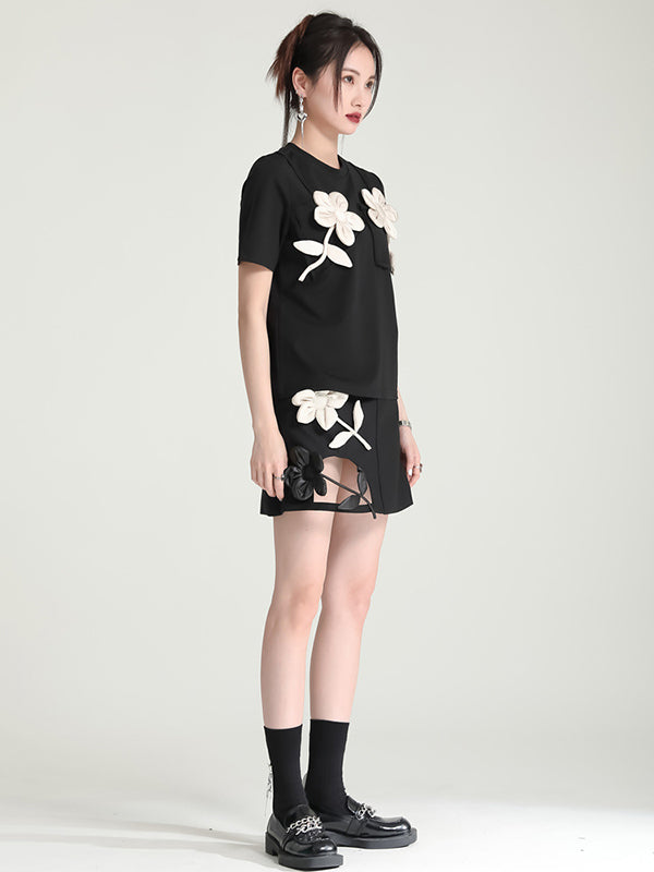 T-shirt original et élégant avec des appliques de couleur contrastée