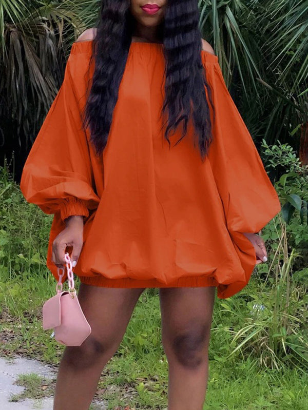 Robe courte ample à manches longues, à taille élastique, à épaules dénudées, couleur unie