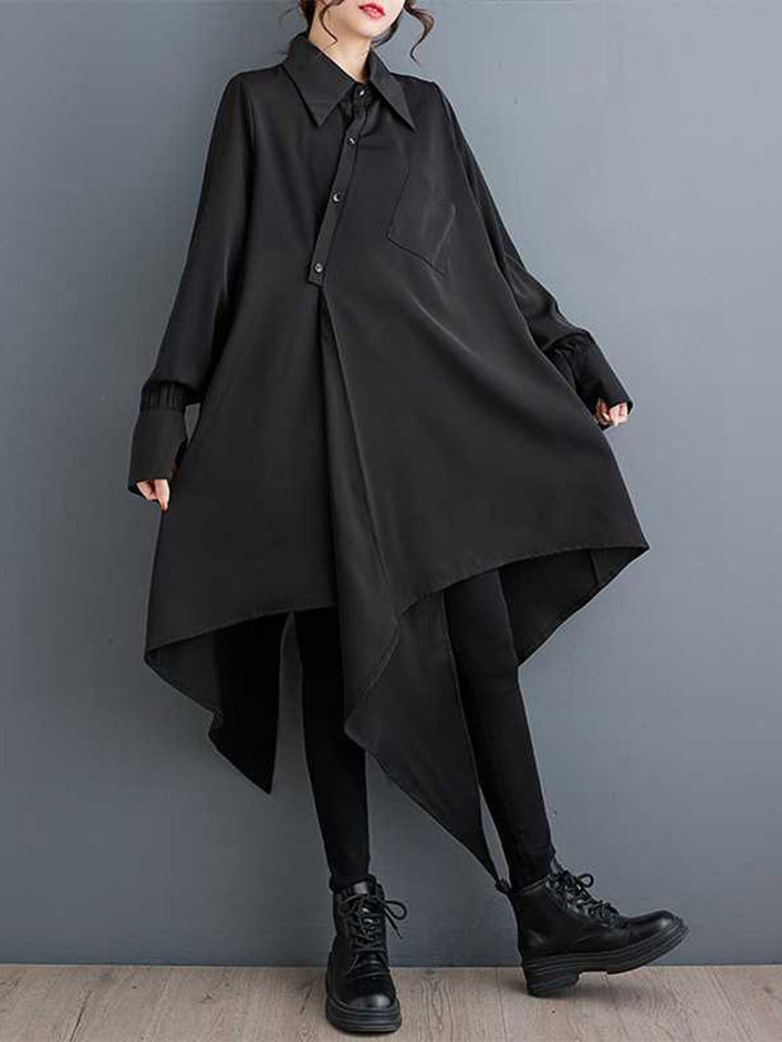 Robe chemise boutonnée à coupe irrégulière, à manches longues, à poches, à empiècements, à col revers, couleur unie