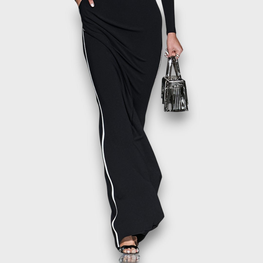 Salvinea – Robe maxi ajustée avec décolleté carré