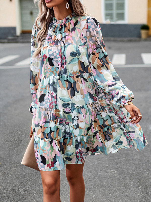 Robe courte imprimée nouée coupe trapèze, taille haute, à empiècements, à col cheminée
