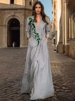 Robe chemise ample asymétrique rayée coupe trapèze, à empiècements, à col en V