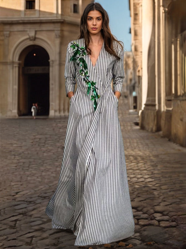 Robe chemise ample asymétrique rayée coupe trapèze, à empiècements, à col en V