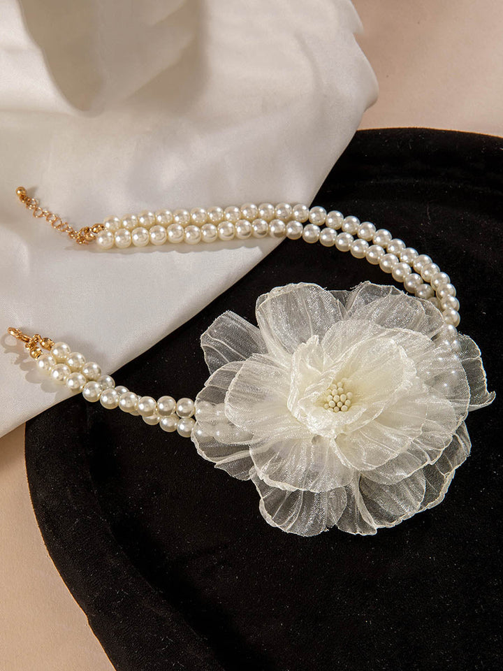 Collier en forme de fleur