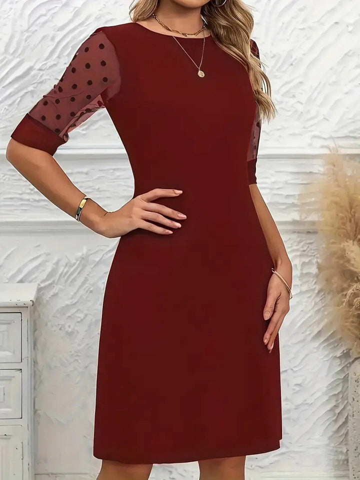 Robe courte transparente coupe trapèze, à manches mi-longues, à pois, à empiècements, à col rond, couleur unie