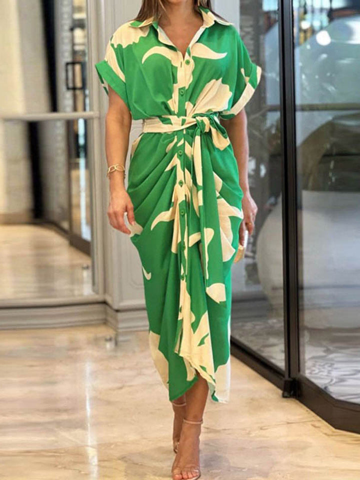 Robe chemise boutonnée plissée à taille élastique, taille haute, à empiècements, à taille nouée, à col revers, couleur unie