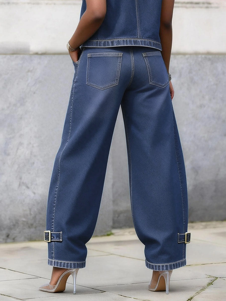 Jean taille haute, à jambes larges, à boucle, à poches, couleur unie