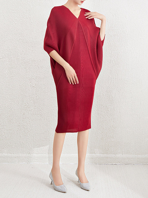 Robe mi-longue ample plissée à manches chauve-souris, à col en V, couleur unie
