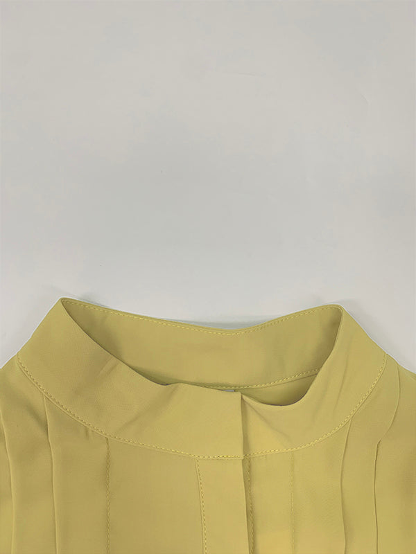 Robe longue boutonnée plissée coupe trapèze, à manches longues, à poches, à taille nouée, à col en V, couleur unie