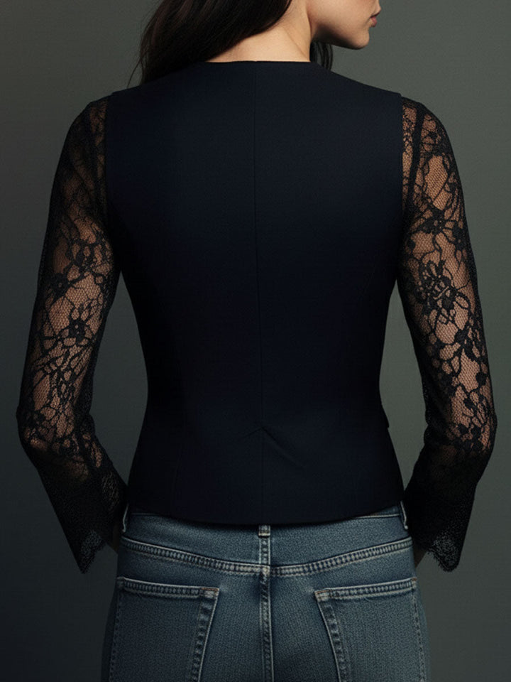 Felicia | Blouse en dentelle délicate au look moderne