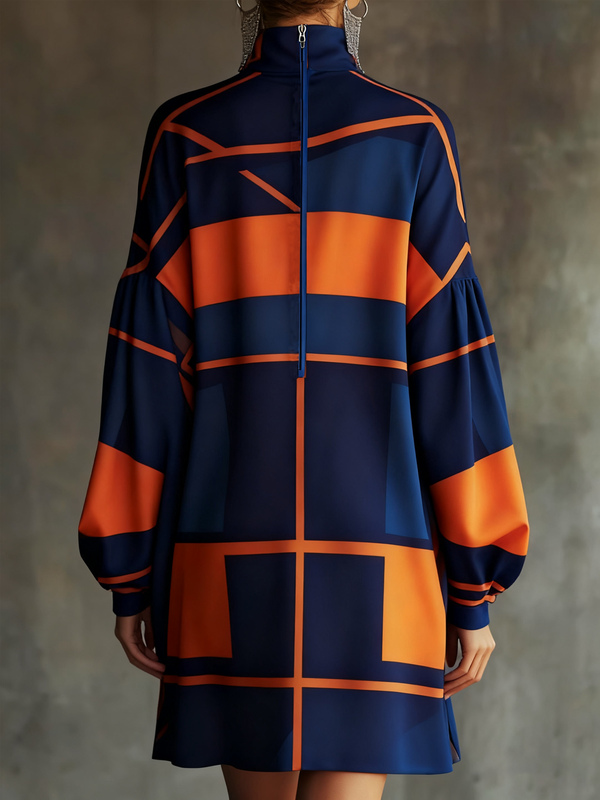 Robe courte ample plissée à manches longues, à poches, à empiècements, à fermeture éclair, à col haut, couleur contrastée