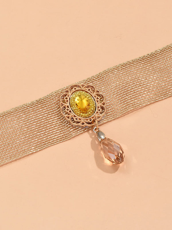 Collier géométrique ajouré brillant délicat à empiècements
