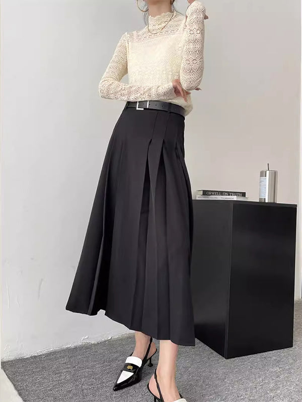 Jupe plissée coupe trapèze, taille haute, à empiècements, couleur unie