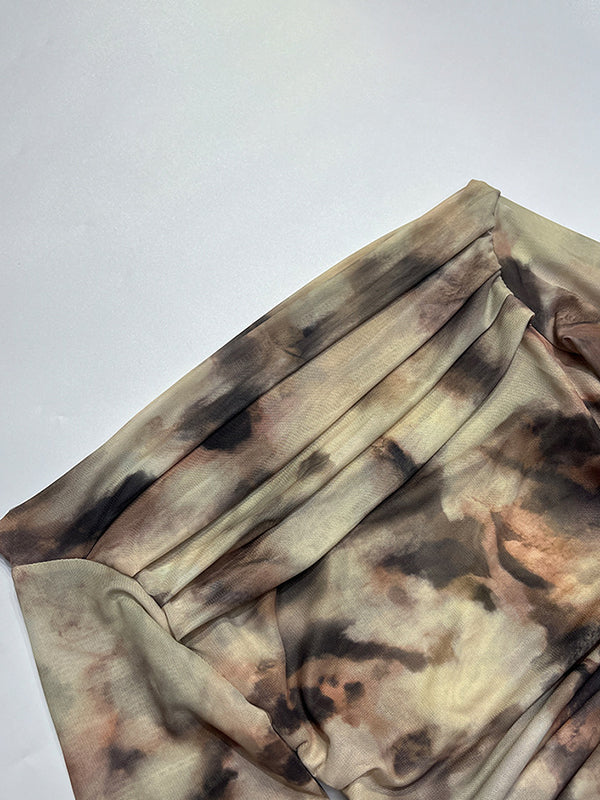 T-shirt plissé à manches longues, coupe près du corps, à empiècements, tie-dye, à épaules dénudées
