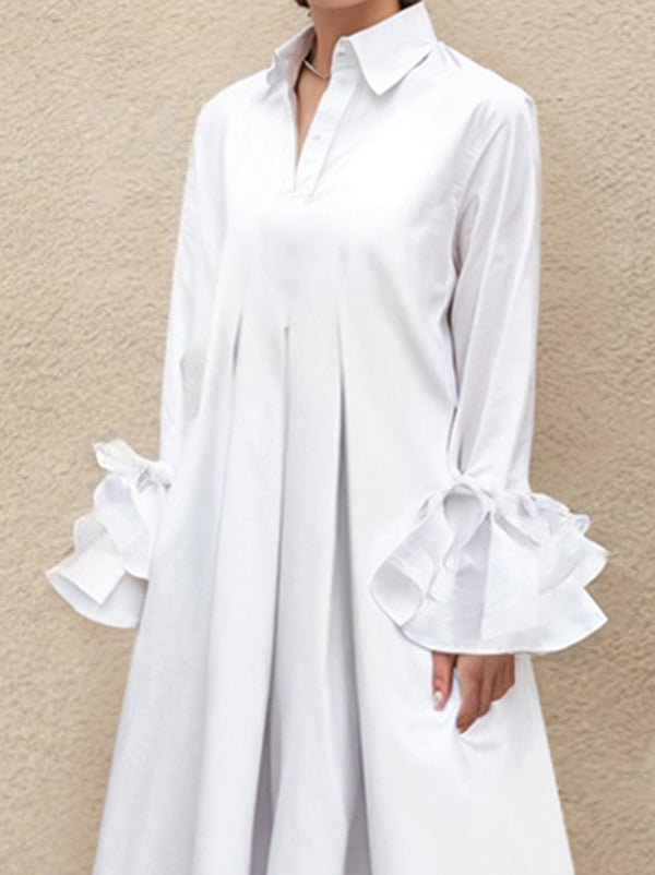 Robe chemise plissée à manches évasées, à empiècements, à col revers, couleur unie